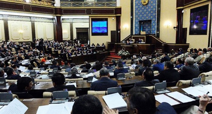 ҚР ОСК Саудабаев пен Түсіпбековті парламент депутаттары етіп тіркеді