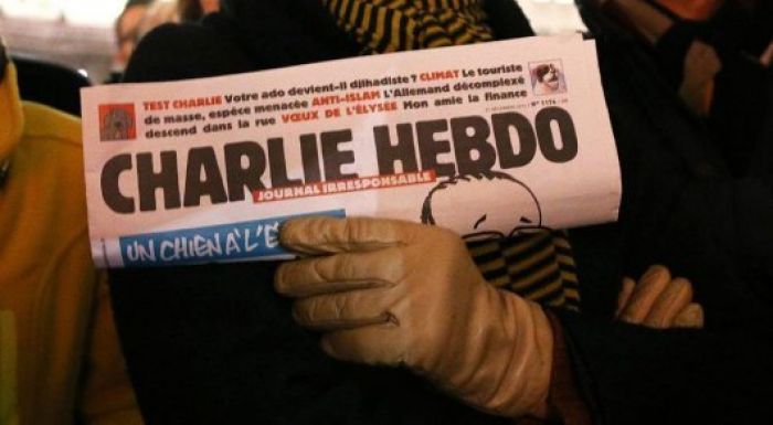 Charlie Hebdo Мысырдағы А321 ұшағының апатын күлкіге айналдырды