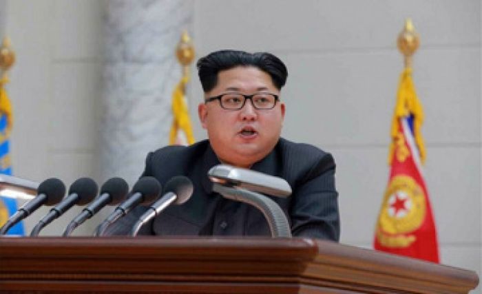 Ким Чен Ын Пхеньянда сутегі бомбасын жасаушыларға банкет берді