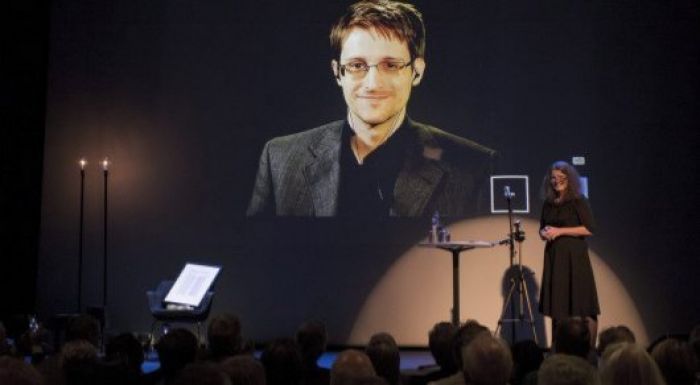 Эдуард Сноуден АҚШ-қа оралу үшін қандай шарт қоятынын мәлімдеді