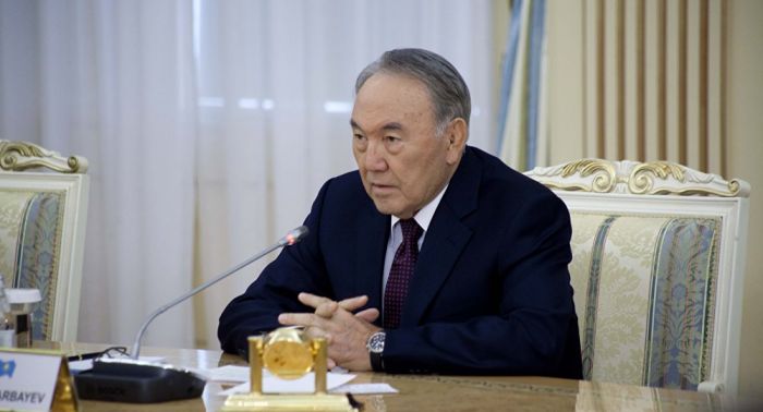 Назарбаев іздеуде жүрген экстремистерді қарсылық көрсеткен жағдайда көзін жоюды тапсырды