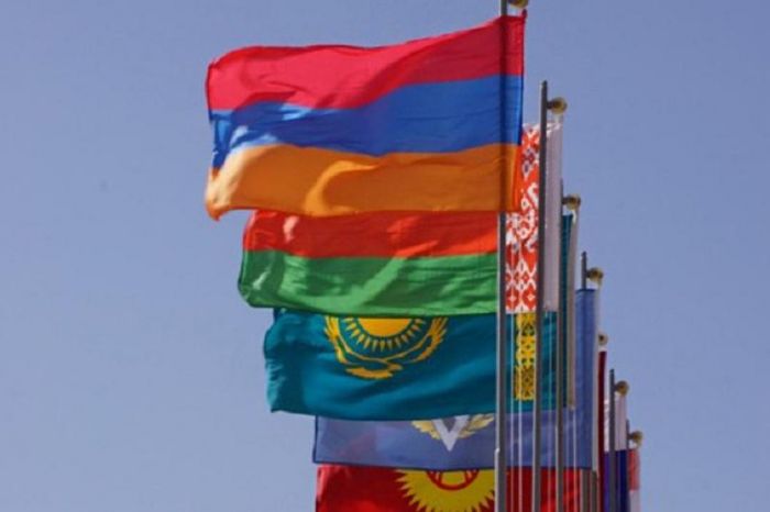 ҚР Премьер-Министрі ҰҚШҰ Ұжымдық қауіпсіздік кеңесінің отырысына қатысу үшін Ереванға ұшты