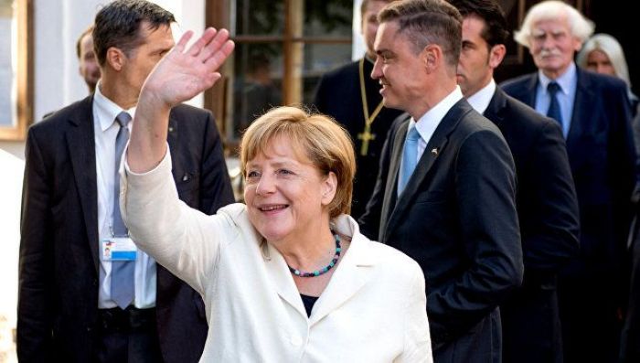 Германия канцлері Ангела Меркель төртінші мерзімге сайлауға түсуге ниетті