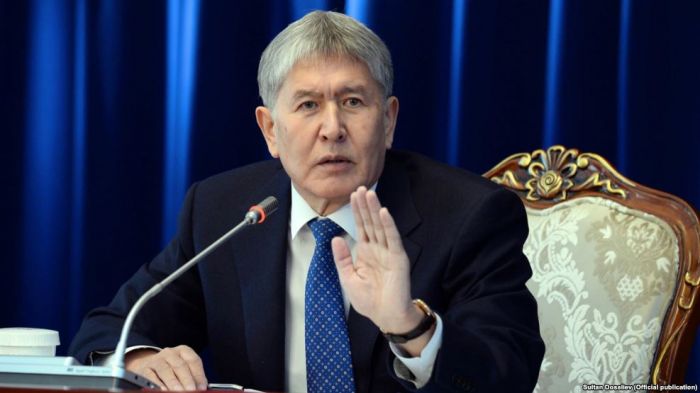 Атамбаев: Ресей әскерилері Қырғызстандағы әскери базадан кетуі тиіс