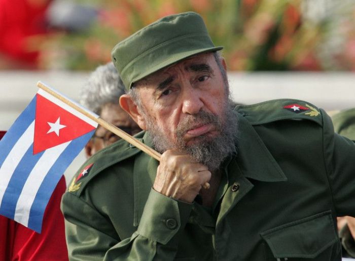 Кубада Ф.Кастроға ескерткіштер тұрғызылып, көше аттары берілмейтін болады  