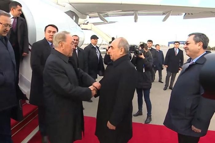 Назарбаев Бакуге ресми сапармен барды