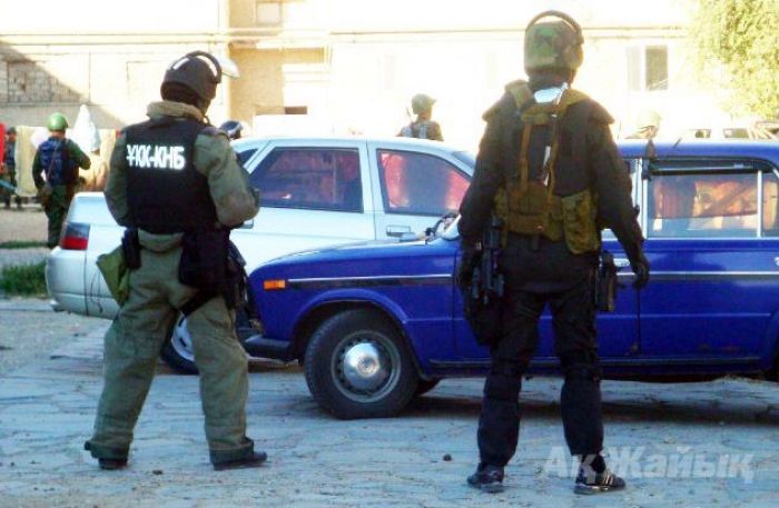 ҰҚК: Астрахандағы полиция өліміне қатысы болуы мүмкін күдіктілердің бірі Атыраудан табылды