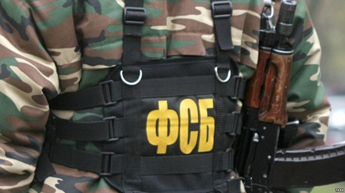 Хабаровскіде ФСБ кеңсесіне шабуыл жасалып, екі адам оққа ұшты