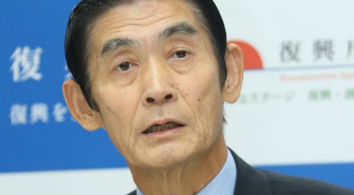 Жапонияда сөзден сүрінген министр отставкаға кетті  