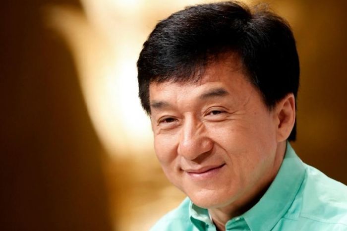 Джеки Чан Астанадағы Қытай киносының фестивалін ашады   