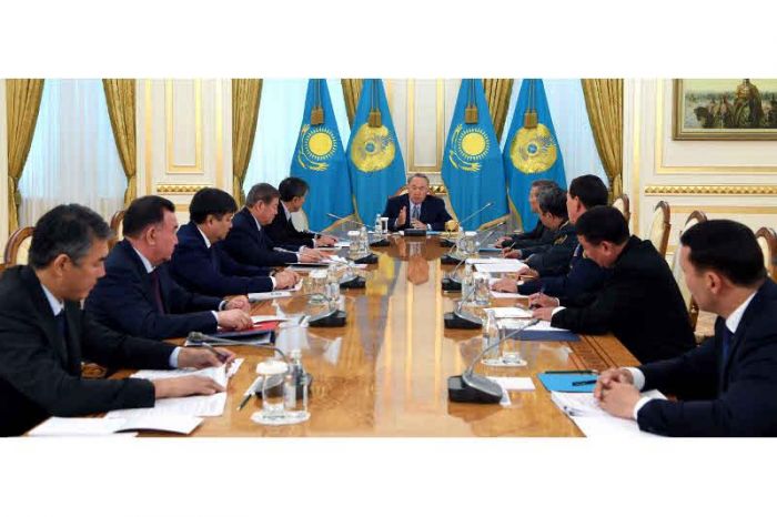 Елбасы «ЭКСПО-2017» көрмесін өткізу мәселелері жөнінде кеңес өткізді   