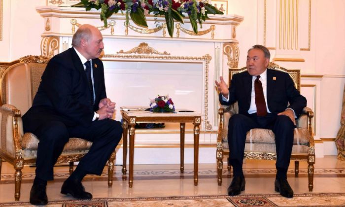 Нұрсұлтан Назарбаев Беларусь Республикасының Президенті Александр Лукашенкомен кездесті  