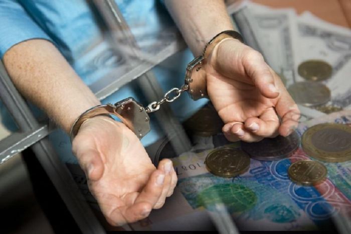 Жыл басынан мемлекеттік қызметшілер 1 млрд. теңгеге жуық пара алған  