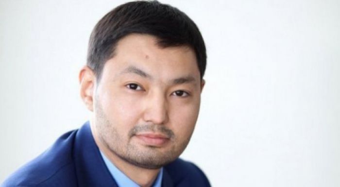 Кеңес Рақышев Qazkom директорлар кеңесі құрамынан мерзімінен бұрын босатылды  