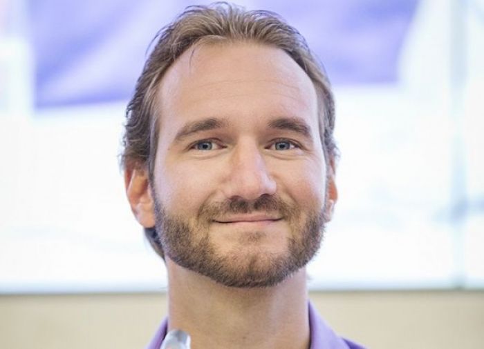 Әйгілі Ник Вуйчич дау туғызған Қазақстанға сапары жайында мәлімдеме жасады