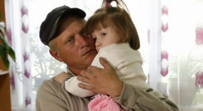 Астанада табылған кішкентай қыздың әкесі анықталды