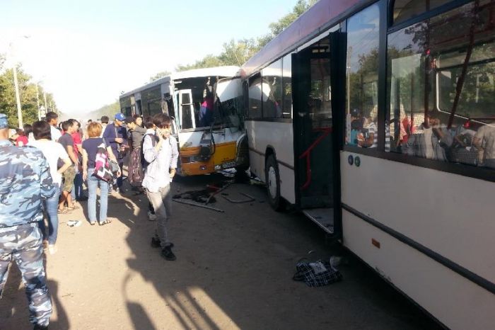 ​Оралда қос автобустың соқтығысуынан жарақат алғандар саны 58-ге жетті 