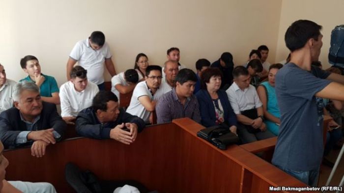 Сот "өзін-өзі өлтірген" Жампозовты айыпты деп таныды