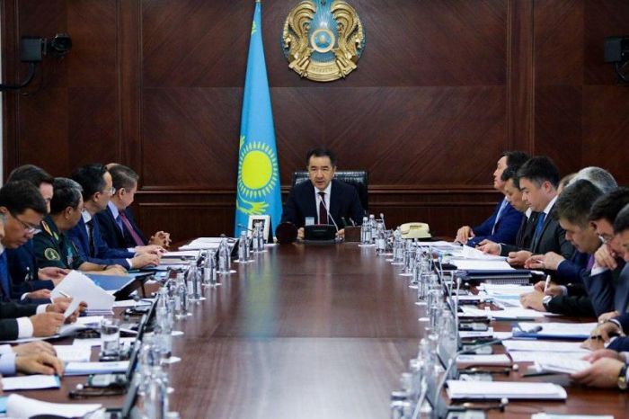 «Ағатайлар» тендермен ұзақ ойнап жүргендіктен балалар зардап шегуде - Бақытжан Сағынтаев