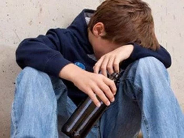 Баламен бөтелкелес болған