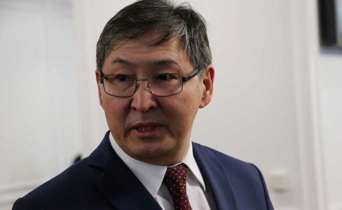 Министр даулы орыс тілі оқулығына қатысты пікір білдірді  