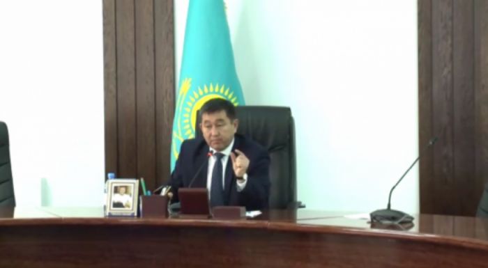 Талдықорғанда бизнесменмен төбелескен әкімнің орынбасары жұмыстан кетті 