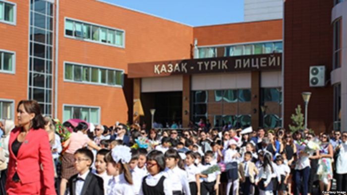 Прокуратура: Түркиялық оқытушылар Қазақстанда қалуға өтініш білдірмеген
