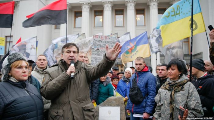 Саакашвили украин депутаттарын импичмент туралы заң қабылдауға шақырды