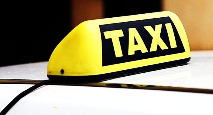 Алматы әуежайында жолаушылардың мазасын алған такси жүргізушісі ұсталды  