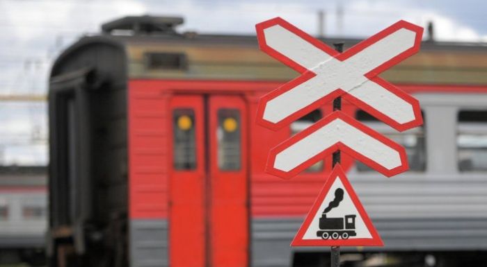 Петропавл маңында тепловоз көлікпен соқтығысты