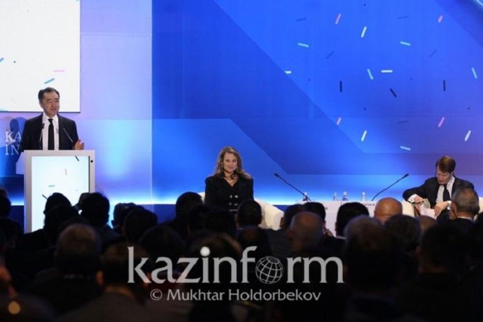 Сағынтаев: Пойыз қозғалды, соңғы вагонға мінуге мүмкіндігіміз бар