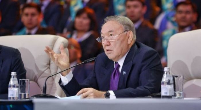 Назарбаев: Қаржыны қайтарып, Қазақстанда ұстаңыздар
