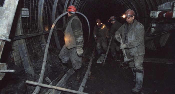 ​Қарағанды шахтасындағы ереуіл: 200 адам кенжардан шықпай қойды