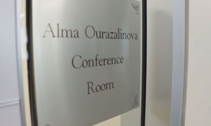 Вашингтондағы Бүкіләлемдік банктің мәжіліс залына қазақ қызының есімі берілді 