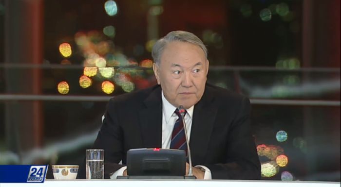 ​Назарбаев: Мемлекет пәтерлерді тегін бере алмайды 