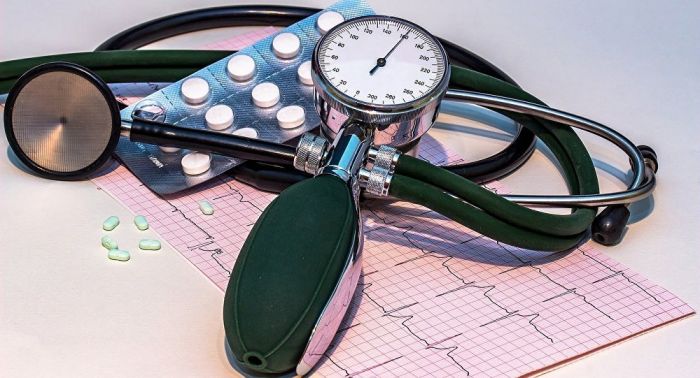 Медсақтандыру 2020 жылға қалдырылды: кімдер төлейді, қашан және қанша?