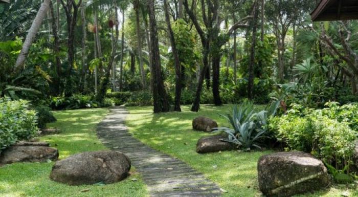 Тайландта Қазақстаннан барған 8 турист жол апатына ұшырады