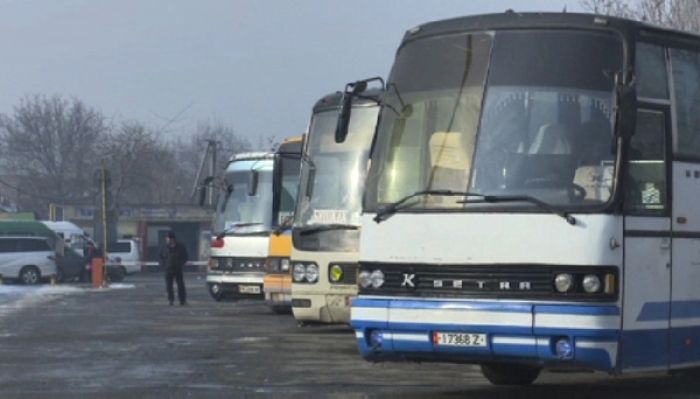 ​Қырғызстанда жолаушылар тасымалымен айналысатын автобустар мұқият тексерілуде