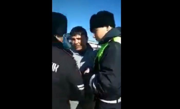 Полициямен ұстасқаны үшін екі өзбекстандық азамат қамауға алынды