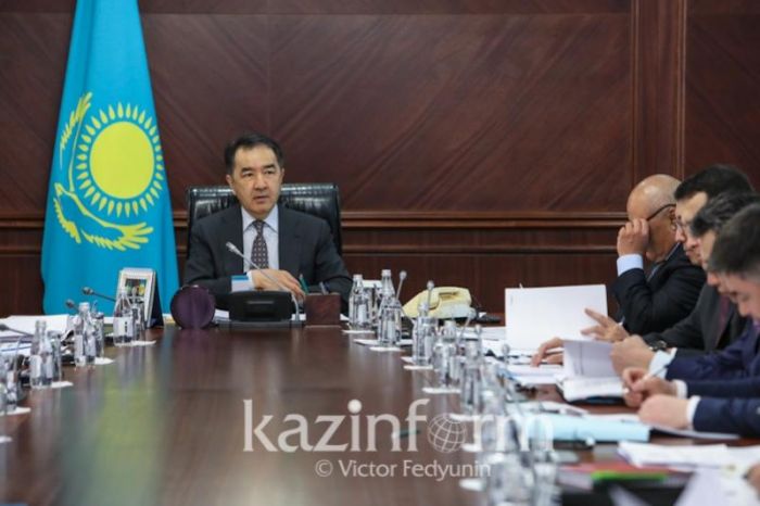 ​Сапасыз тауар сататындарға «Сенбейміз» деген айдар тағу қажет - Үкімет басшысы 