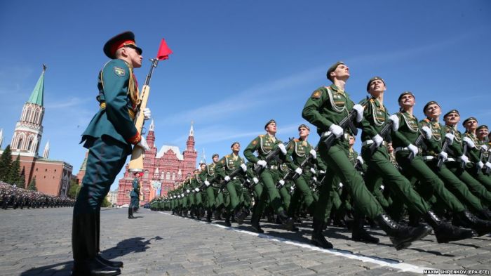 Мәскеудегі парадта әскери қарудың жаңа түрлері көрсетілді