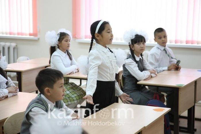 ​Қазақстанда мектеп бағдарламасы жеңілдейді 