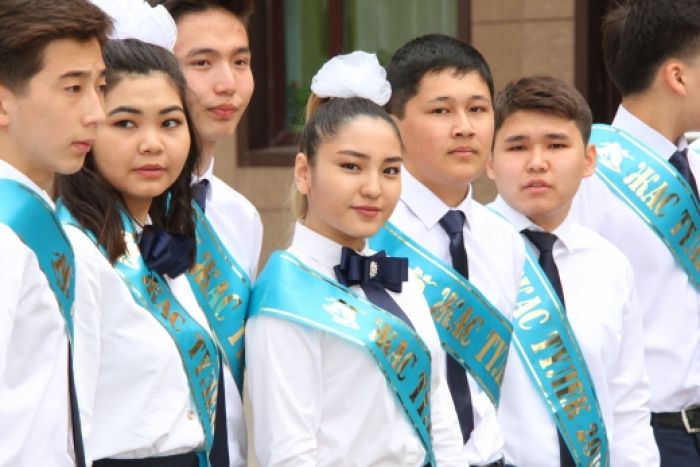 Қазақстандық оқушылар үшін бүгін соңғы қоңырау