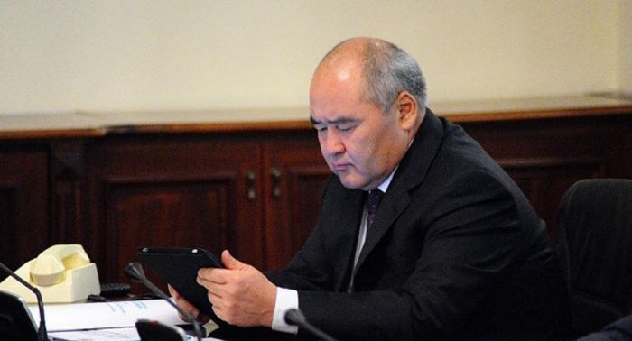 Өмірзақ Шөкеев шаршағанда қалай демалатынын айтты