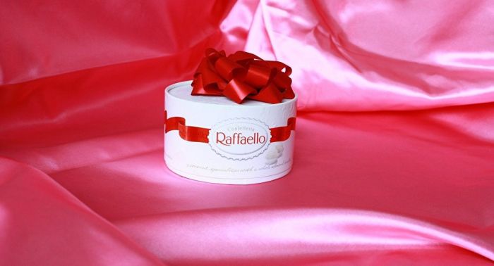 Мемлекеттік қызметкерлер 8 наурызбен құттықтаған кәсіпкер әйелді сотқа берді