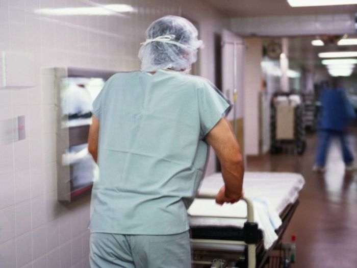 Алматыда менингит жұқтырды деген күдікпен тағы екі адам ауруханаға түсті