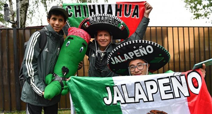Мексикалық жанкүйерлер Ресейдегі Әлем чемпионатына автобуспен аттанды