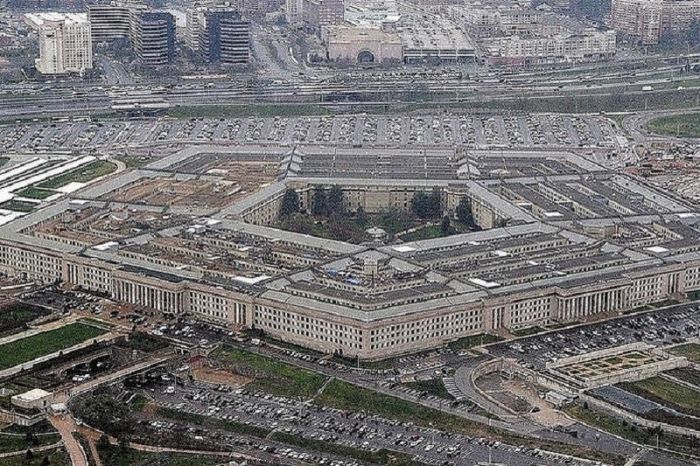 ​Пентагон АҚШ Сирияның Бу-Кемаль қаласына авиасоққы жасағанын теріске шығарды 