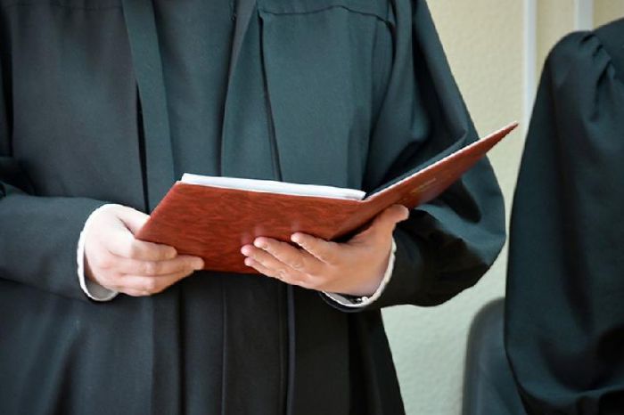 ​Терминалдан ақша ұрлаған экс-әкім орынбасарының ұлына үкім шықты 