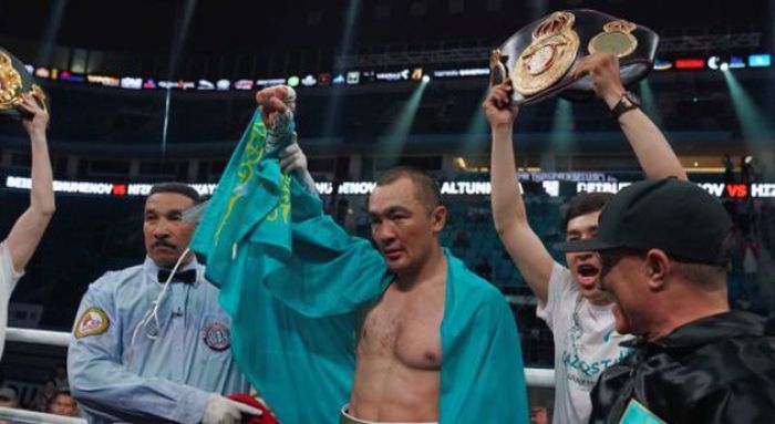 ​Бейбіт Шүменов Хизни Алтункаяны нокаутқа түсіріп, WBA чемпионы атанды